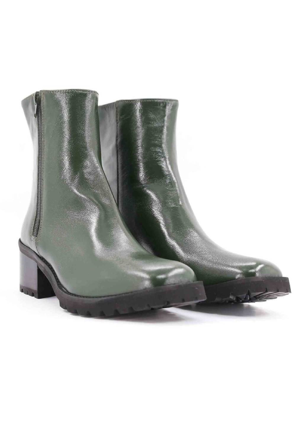 L'ARIANNA Stivaletti TR1665 in pelle verde con suola in gomma carrarmato In Linea