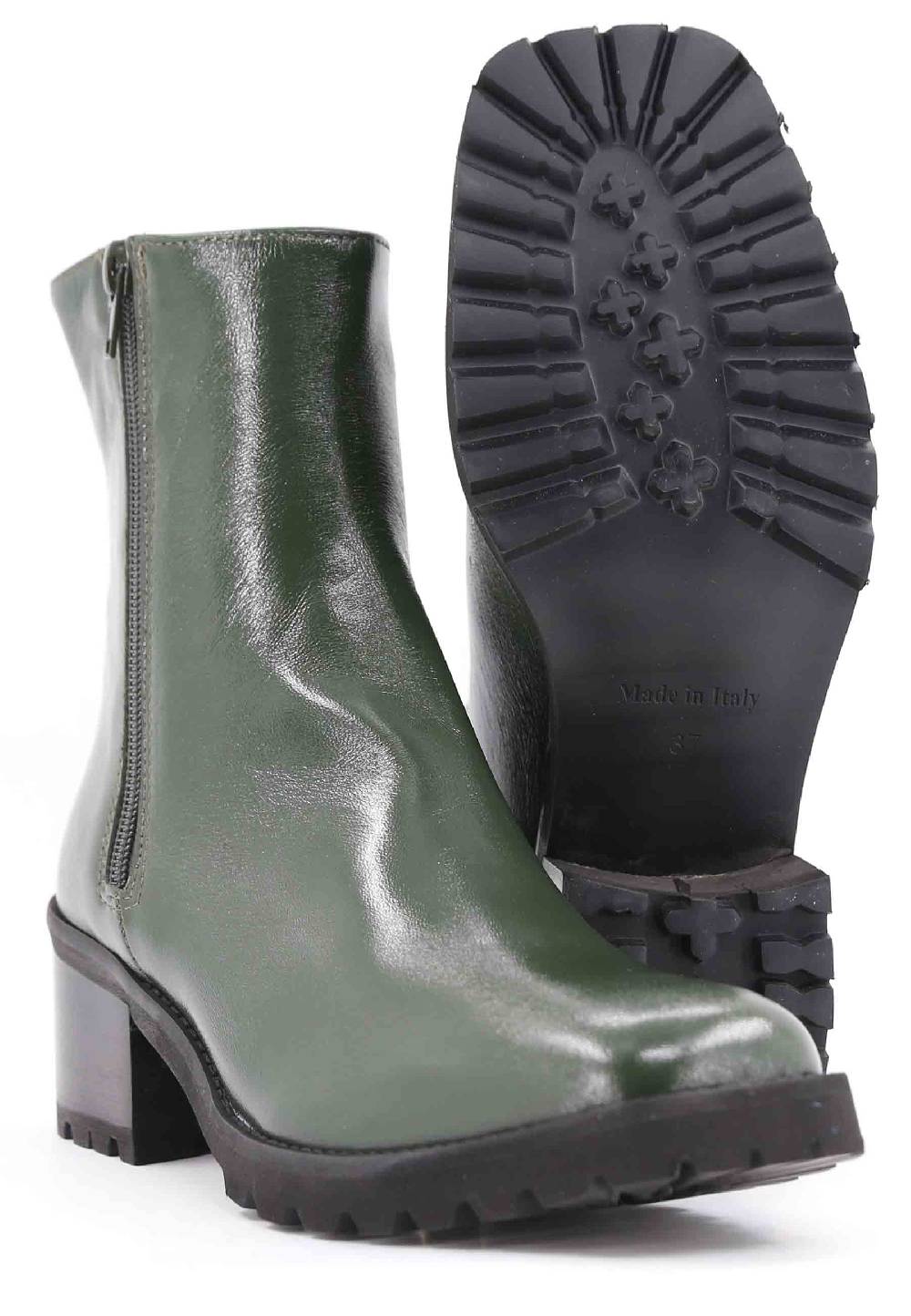 L'ARIANNA Stivaletti TR1665 in pelle verde con suola in gomma carrarmato In Linea