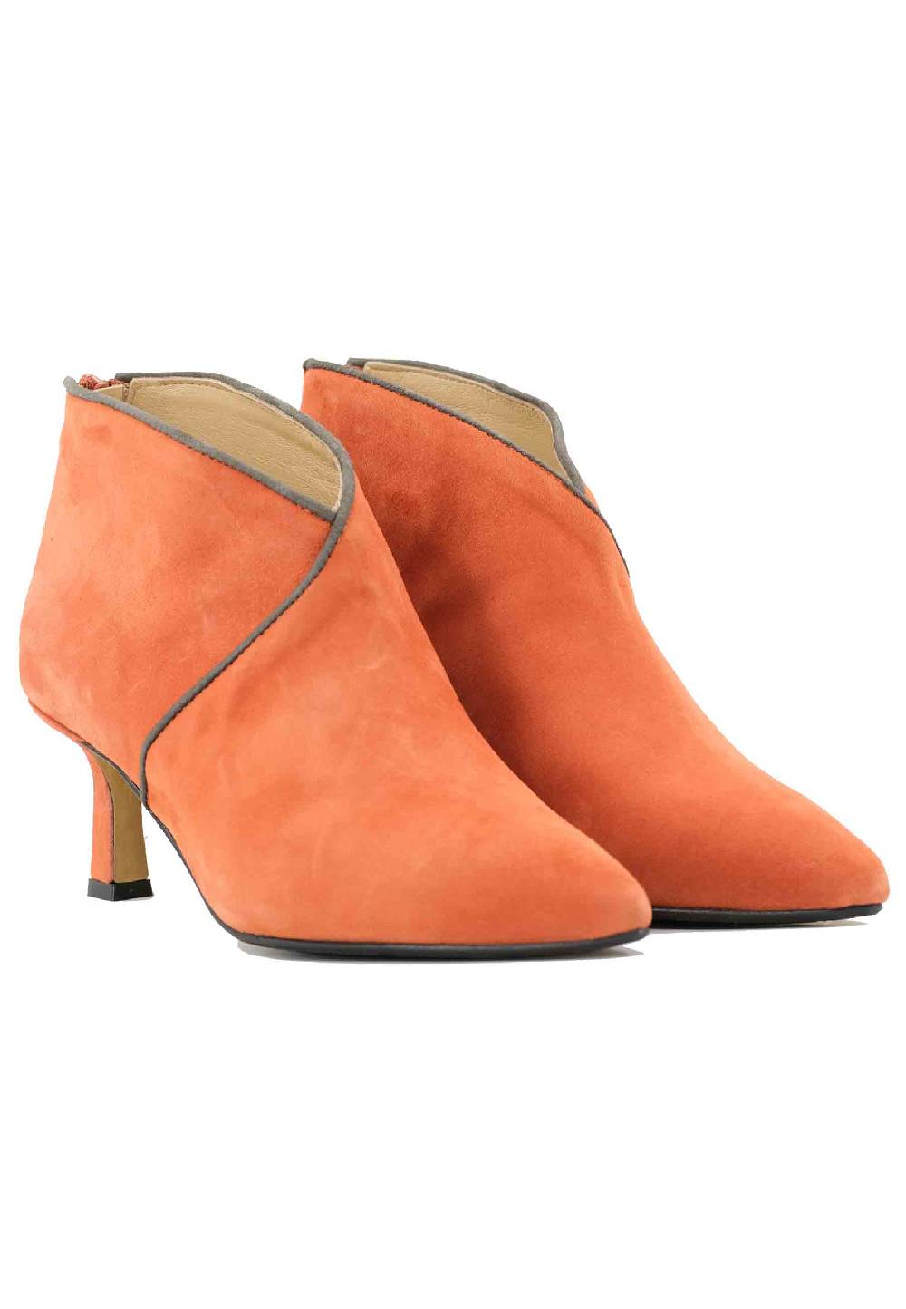 L'ARIANNA Stivaletti TR1662/RT in camoscio arancione con zip posteriore Outlet