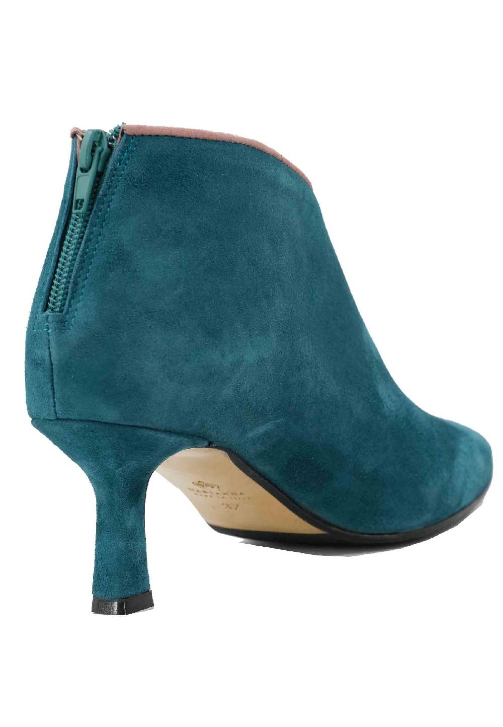 L'ARIANNA Stivaletti TR1662/RT in camoscio blu oceano con zip posteriore In Vendita
