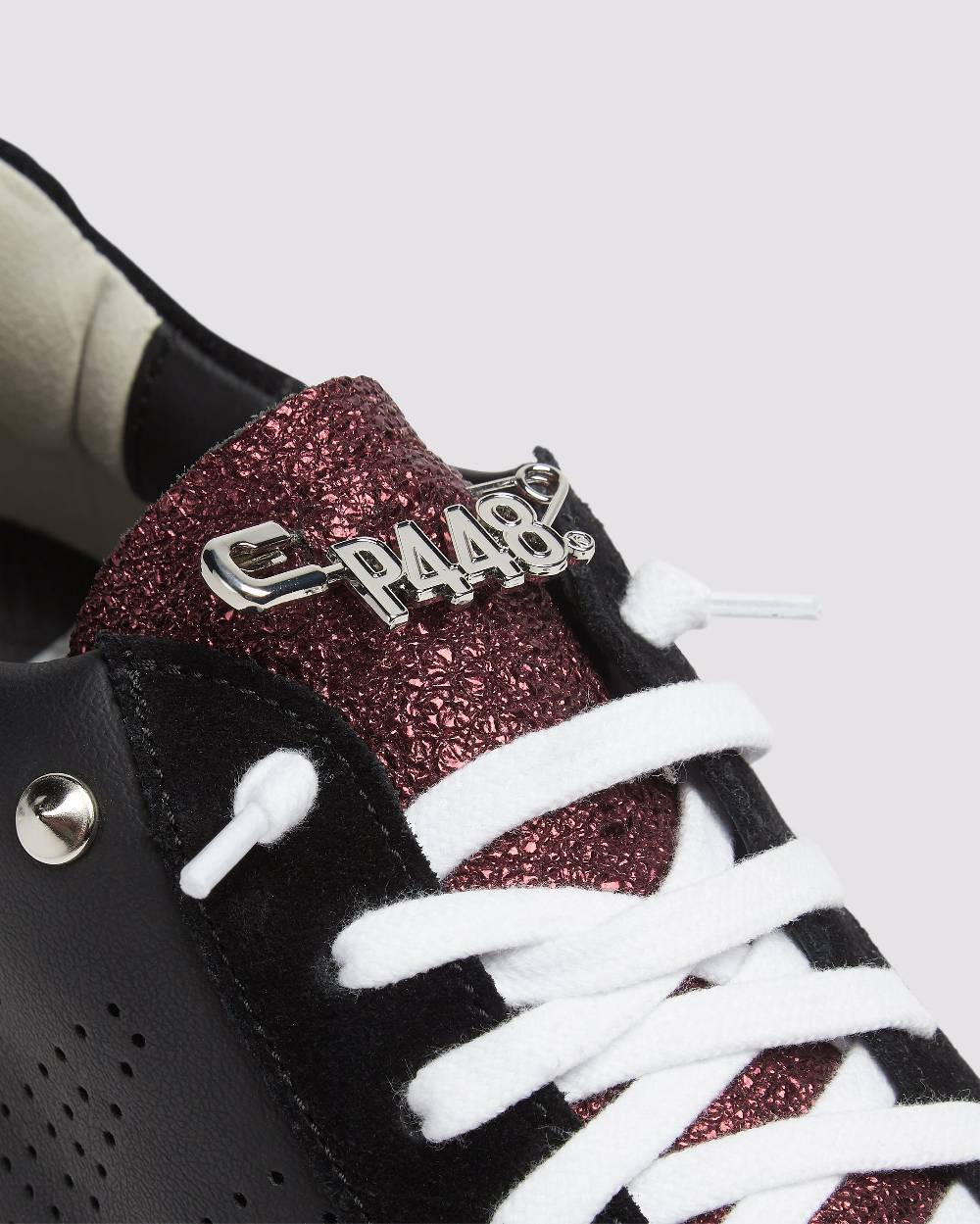P448 Thea Platform Black/Stud Novità