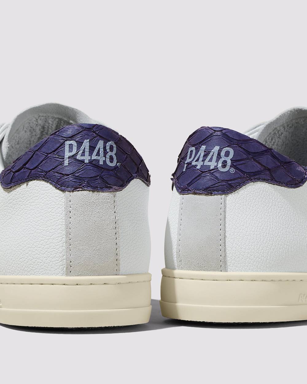 P448 John Carp/Violet Sconto