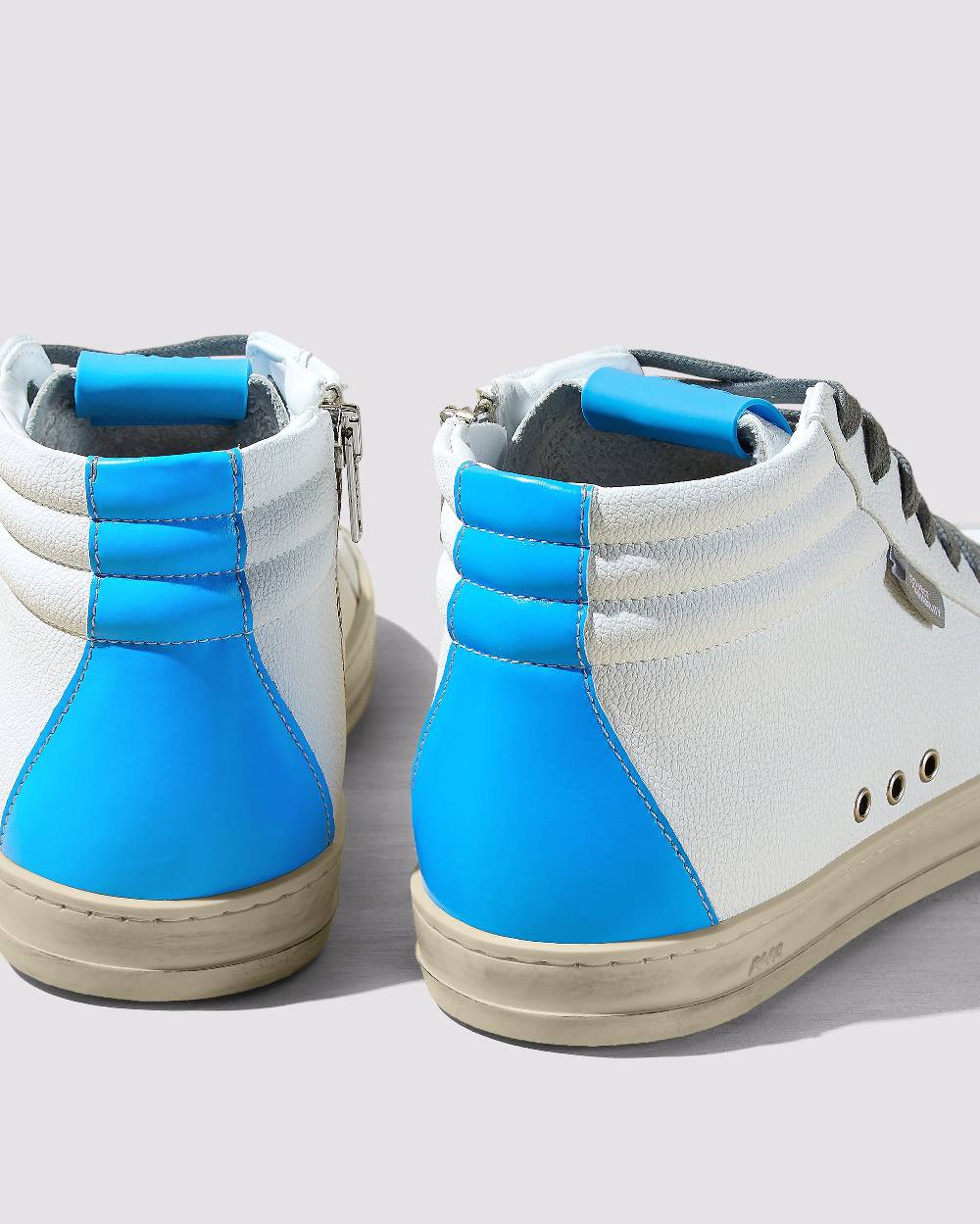 P448 Skate Recycled White/Blue Offerte