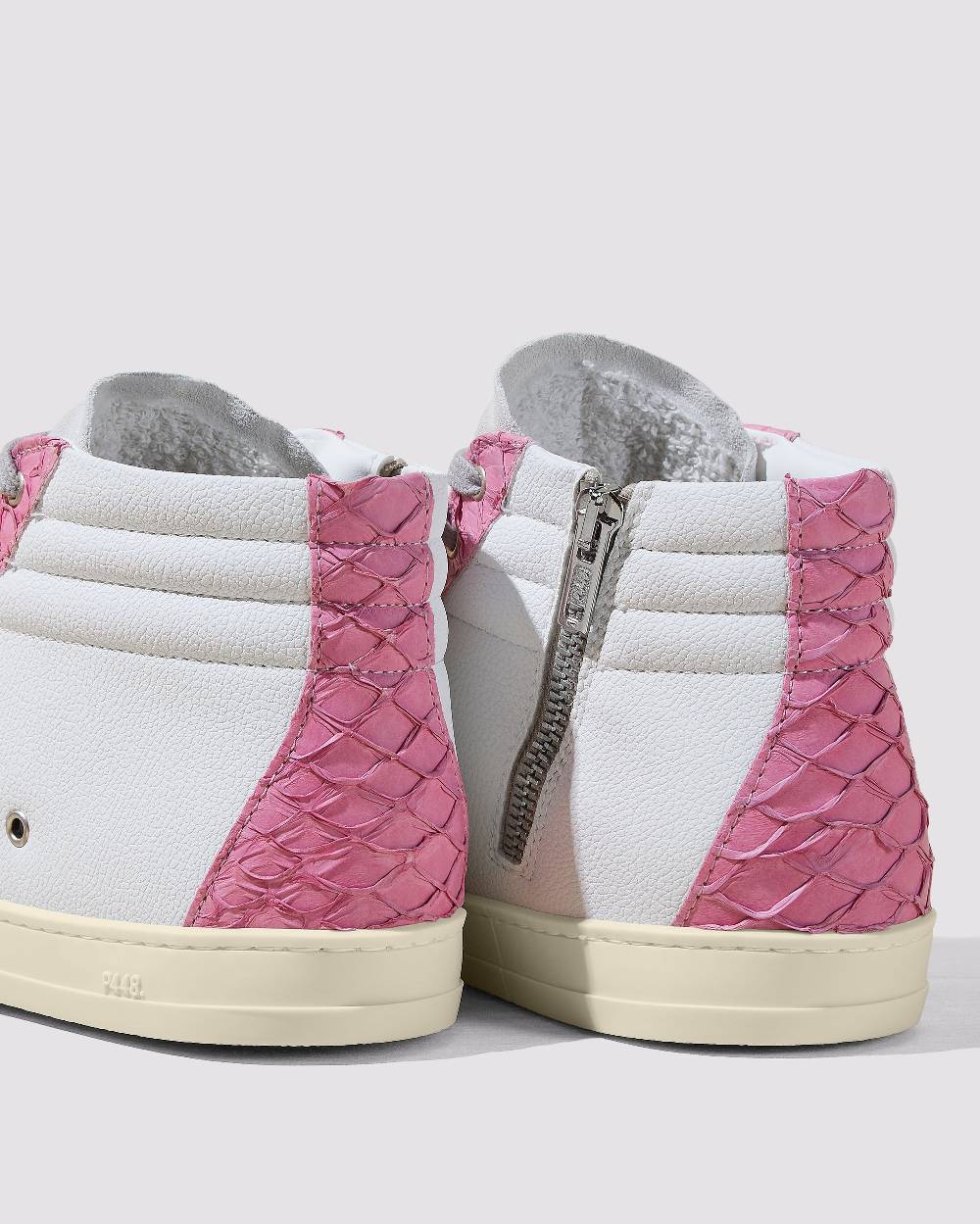 P448 Skate Carp/Pink Novità