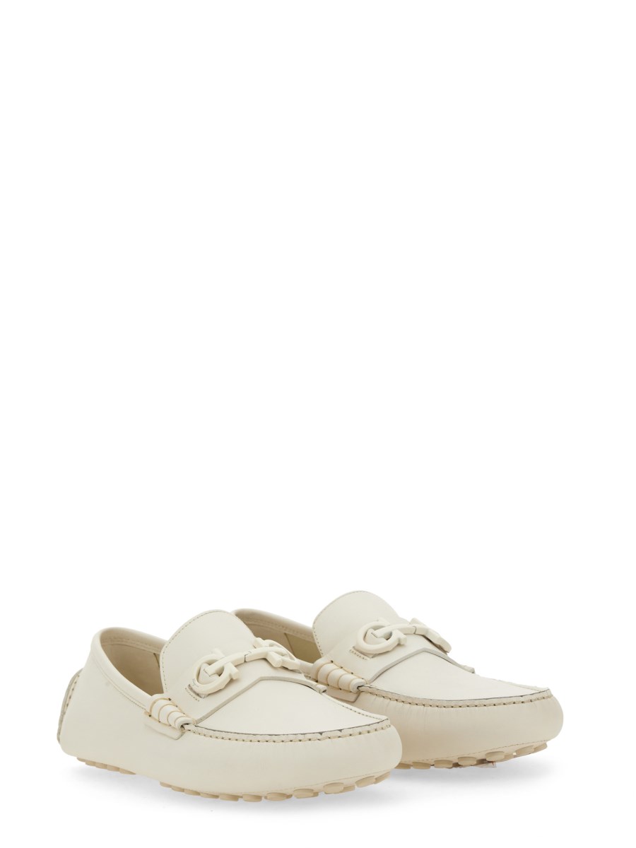 FERRAGAMO MOCASSINO CON ORNAMENTO GANCINI Promozione