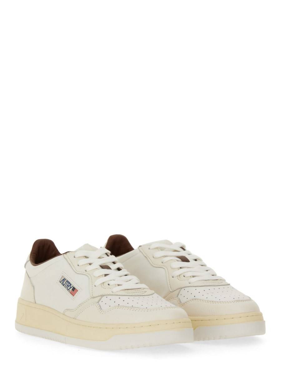 AUTRY SNEAKER MEDALIST LOW IN PELLE Trasporto libero internazionale