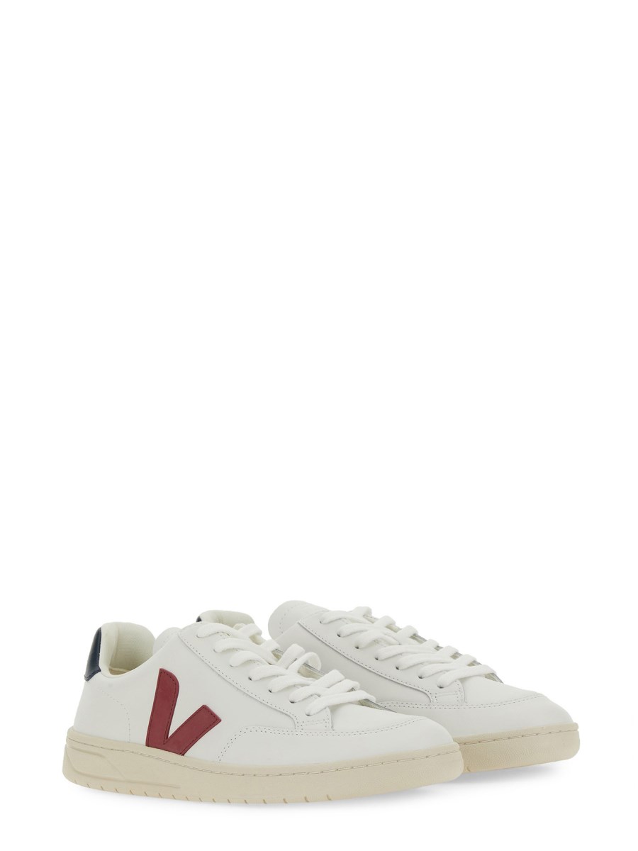 VEJA SNEAKER V-12 IN PELLE Vendita calda