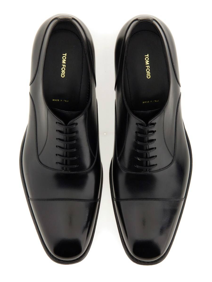 TOM FORD STRINGATA DERBY CLAYDON IN PELLE Comprane uno, ottenene uno gratis