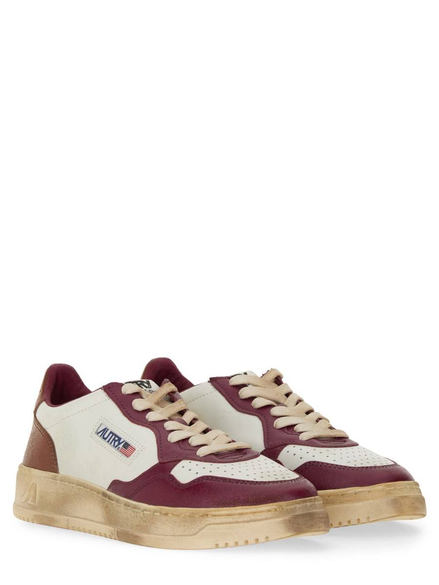 AUTRY SNEAKER SUPER VINTAGE IN PELLE CON LOGO Saldi Di Fabbrica