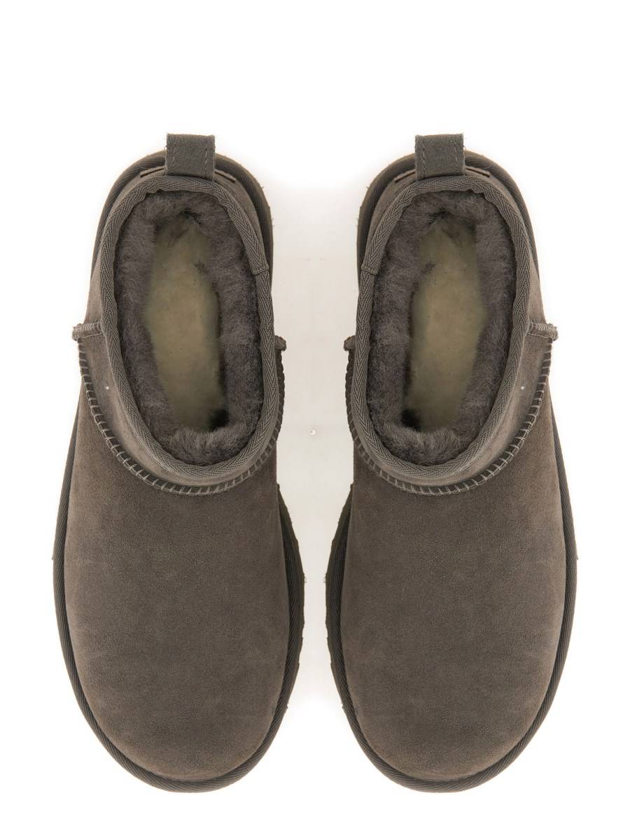 UGG STIVALE CLASSIC ULTRA MINI IN PELLE Offerta migliore
