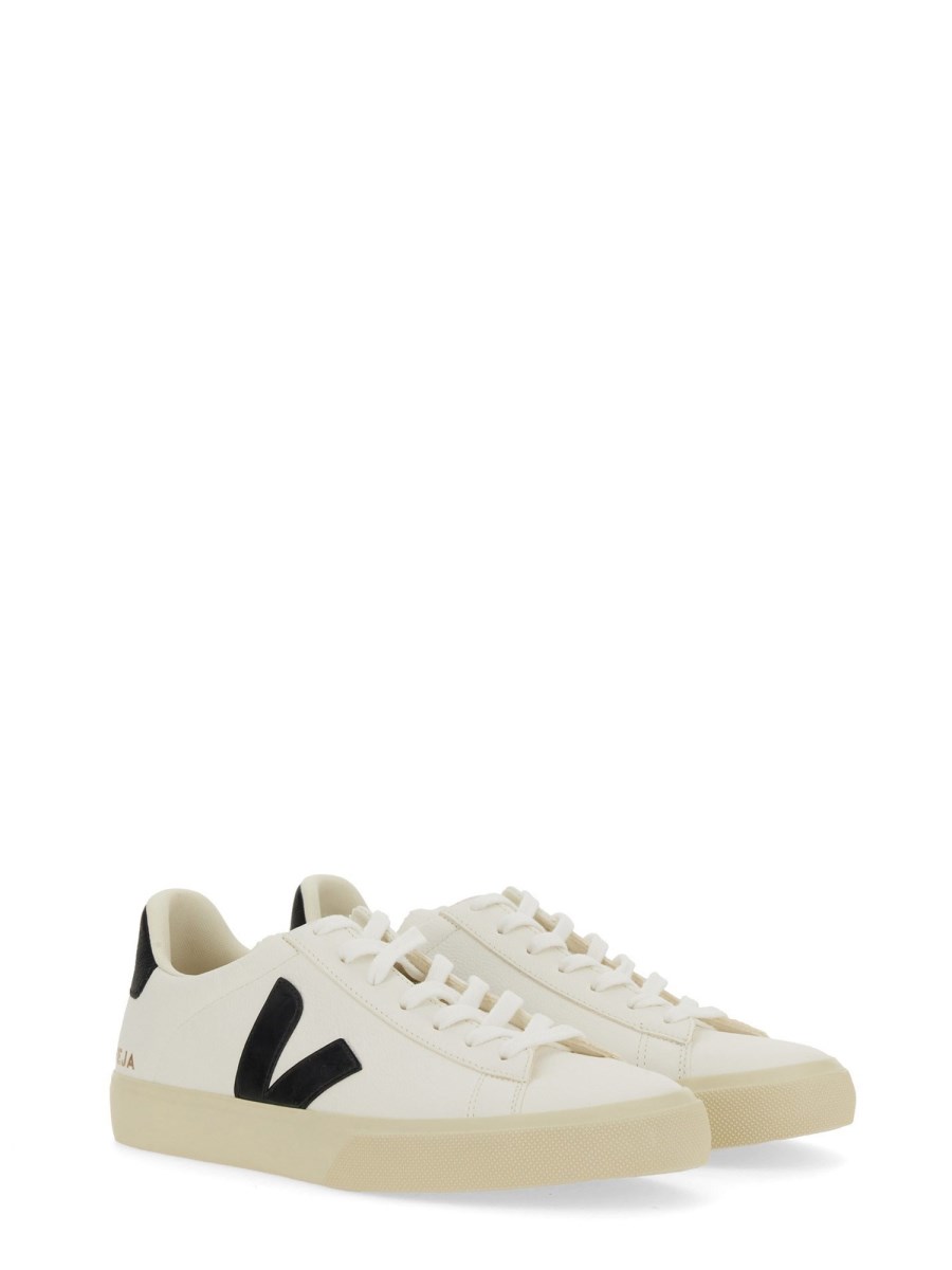 VEJA SNEAKER CAMPO IN PELLE In vendita