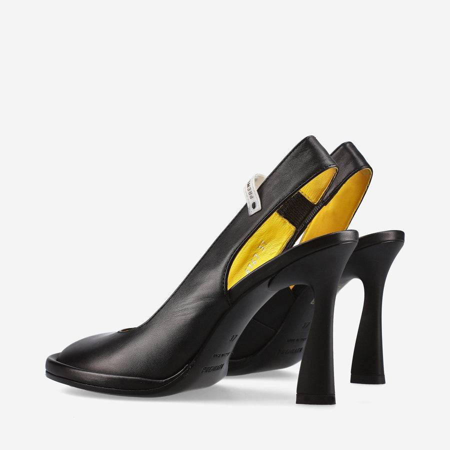 Premiata Chanel M6767A in pelle Vendita