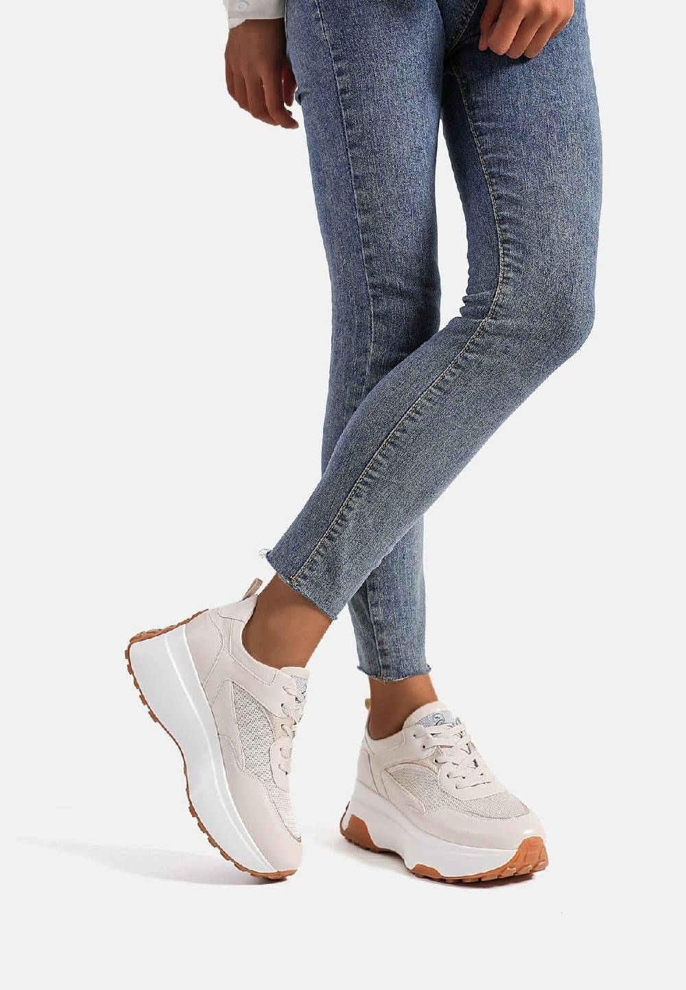 Queen Helena Sneakers X30-22