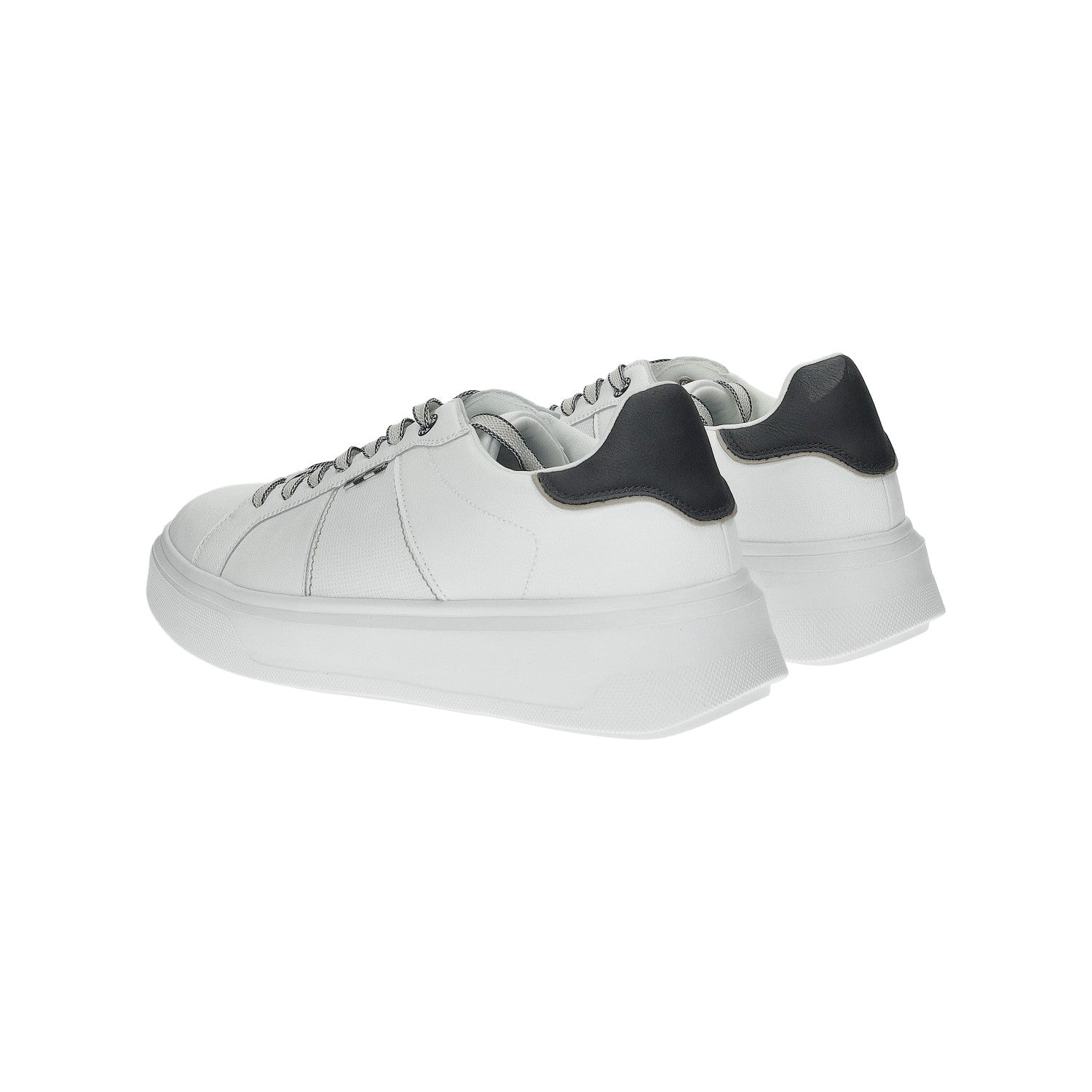 Tata Italia Sneakers in ecopelle Outlet
