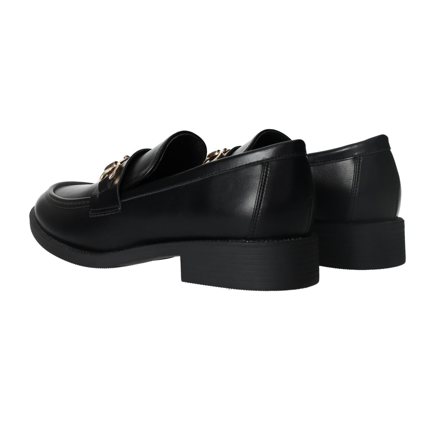 Tata Italia Mocassini con fibbia dorata. Tacco alto 3cm Outlet