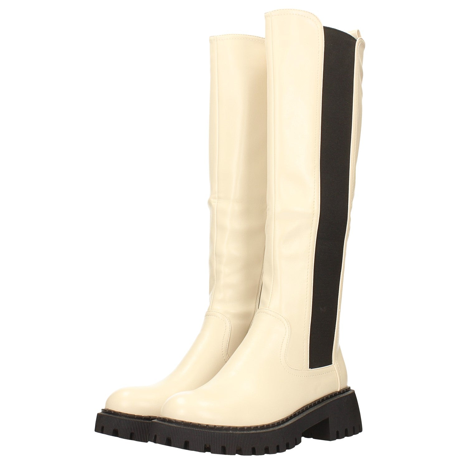 Tata Italia Stivali con suola carrarmato. Tacco alto 4.5cm Offerta