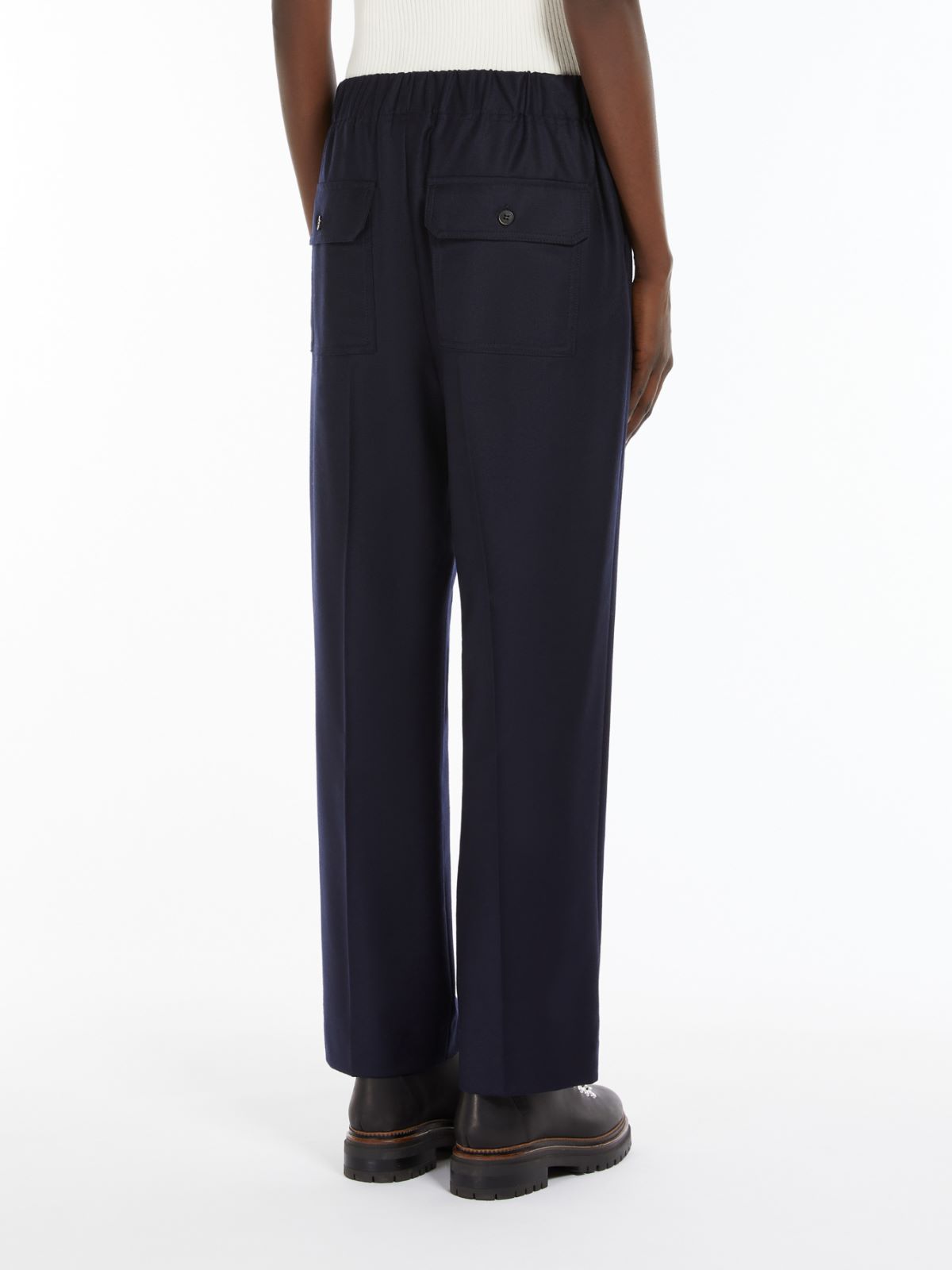 Weekend Pantalone comfort in flanella Outlet