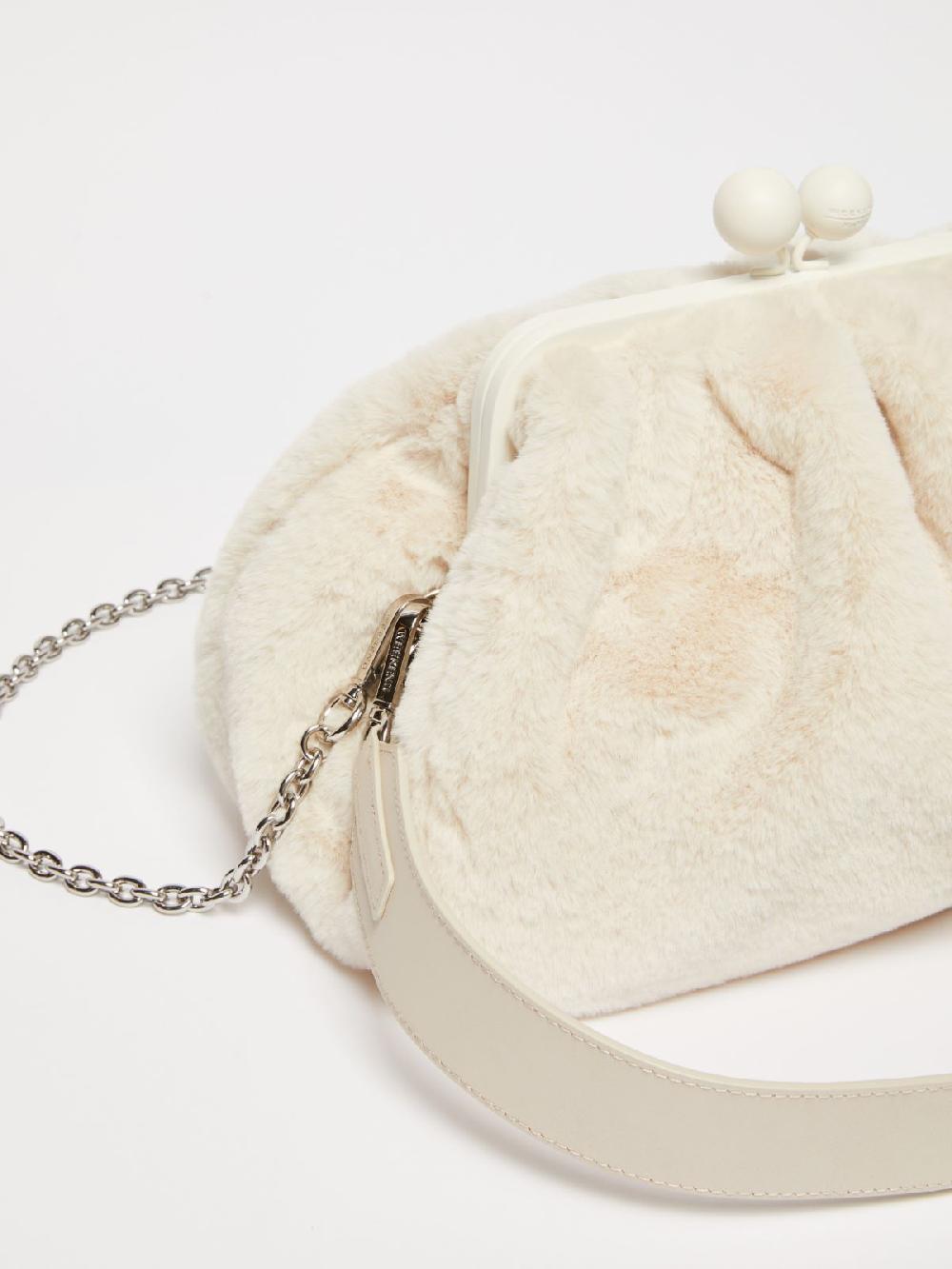 Weekend Pasticcino Bag Medium in tessuto extra soft furry Italy