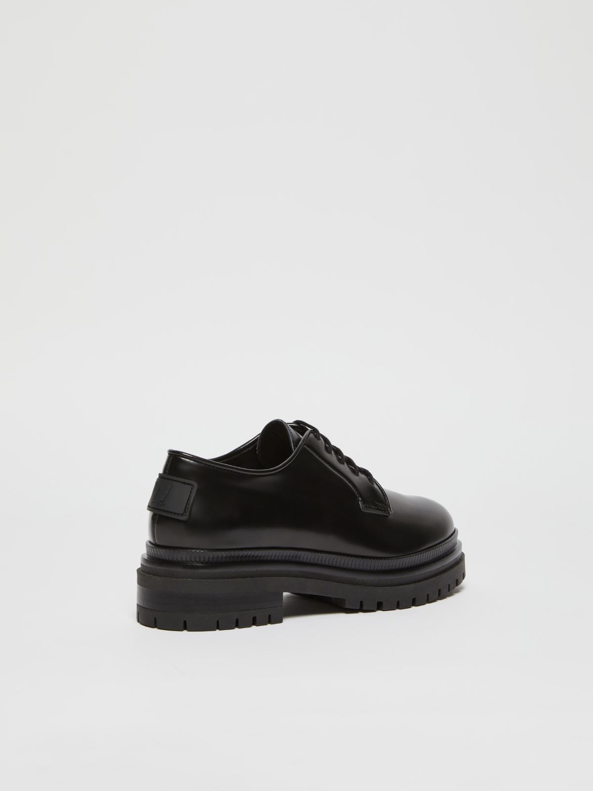 Weekend Stringata in pelle Shopping Online