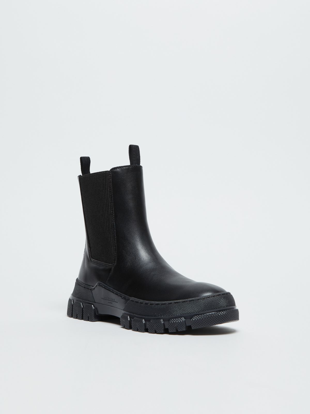 Weekend Chelsea boot in pelle Sconto