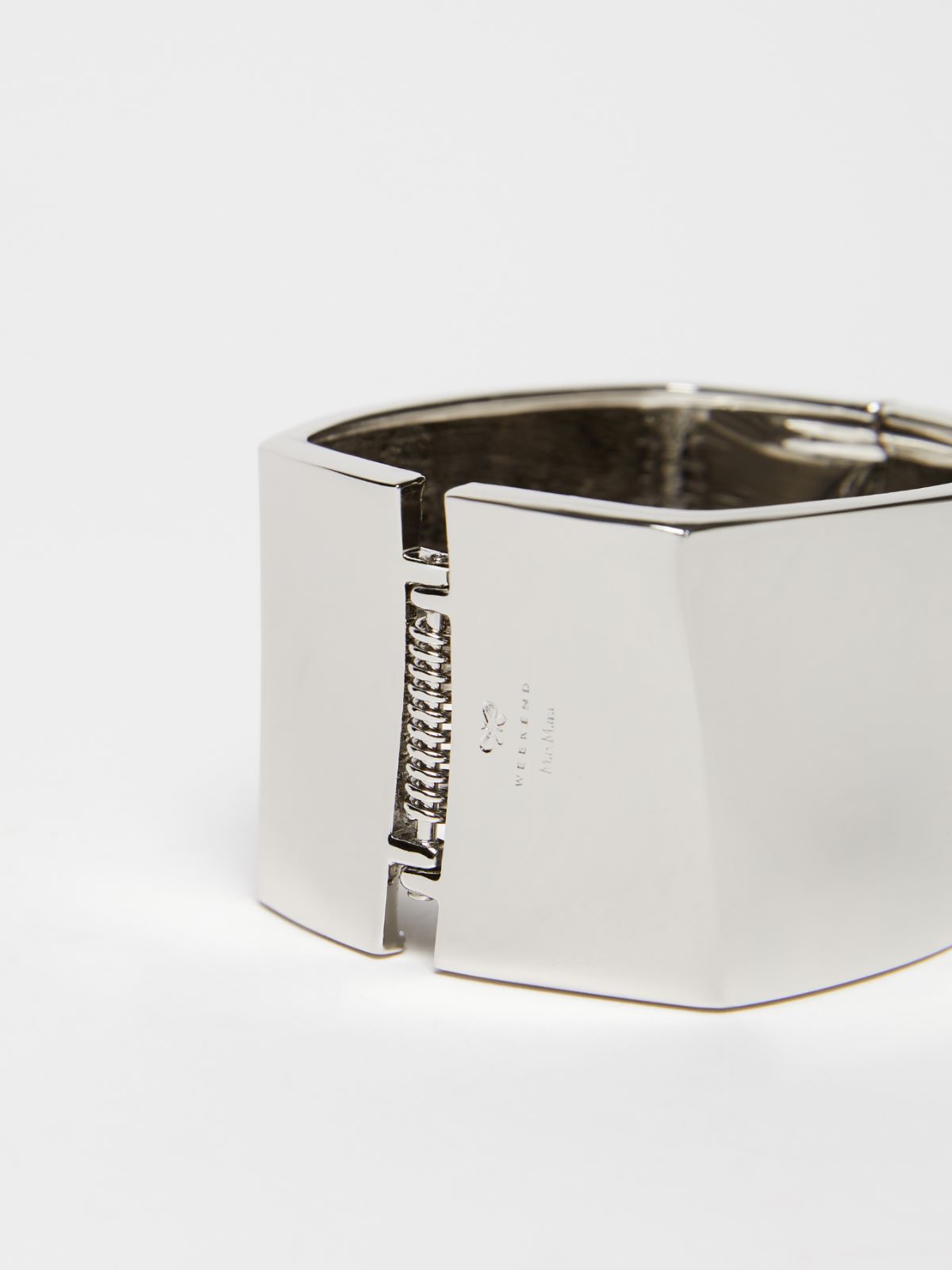 Weekend Bracciale rigido in metallo Vendita