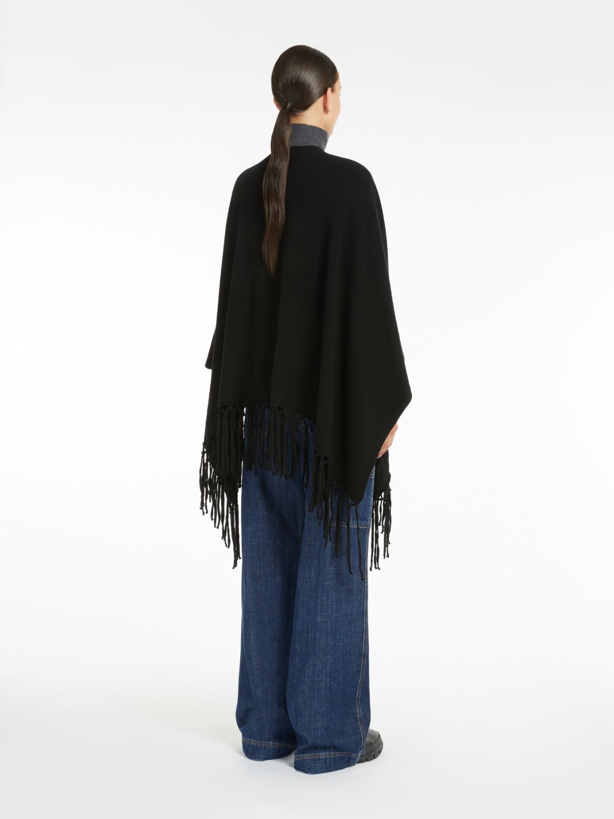 Weekend Poncho in pura lana Sottocosto